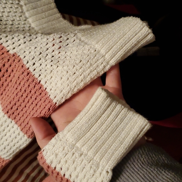 Elan Pink & White Cold Shoulder Knit Sweater - Picture 7 of 7